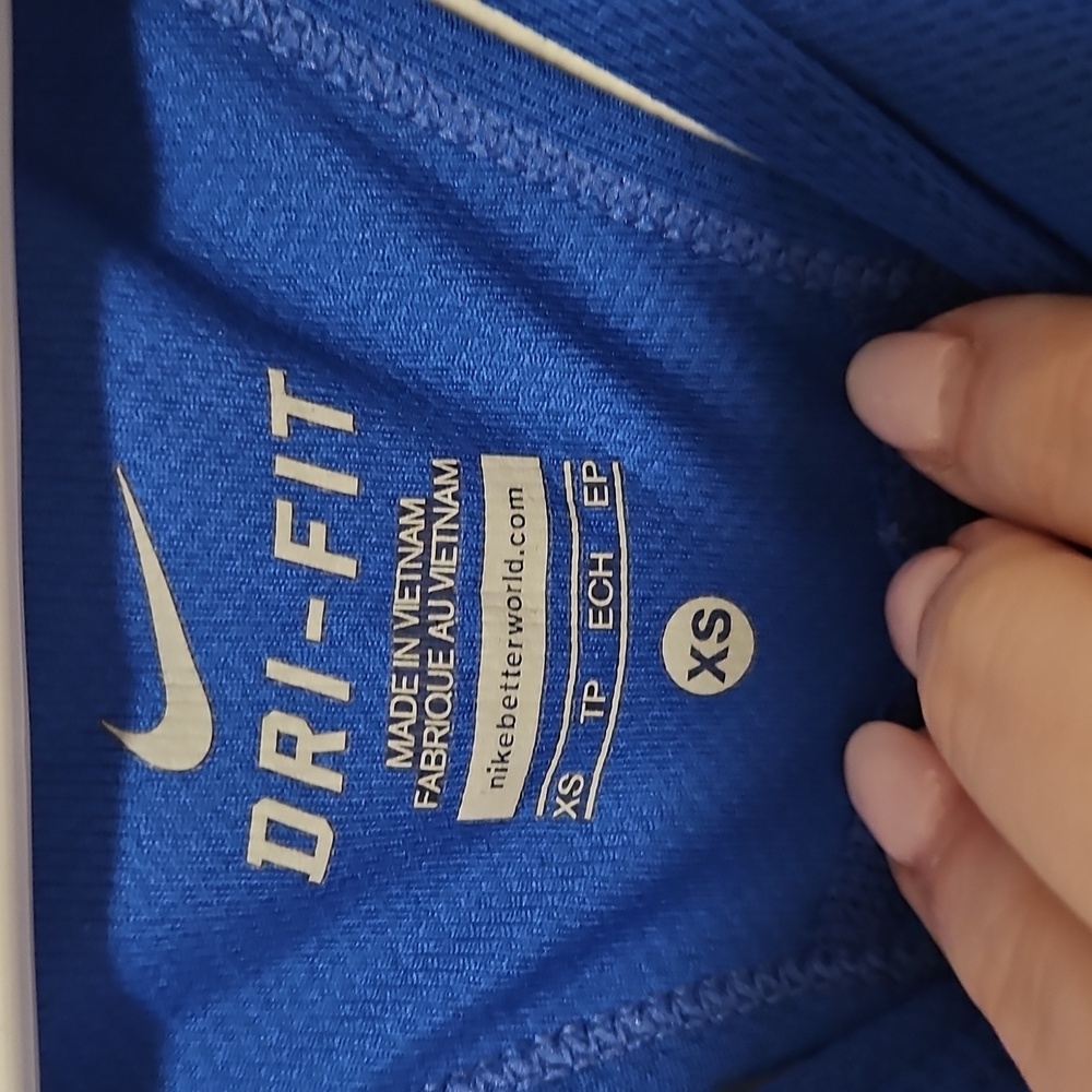 Nike Racer Back Tank - Picture 2 of 4